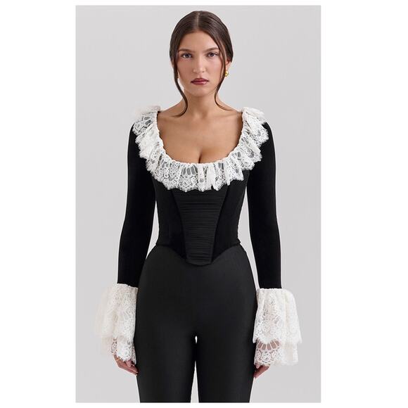 House of CB Tops - NEW HOUSE OF CB Jacinda Black Velvet Lace Trimmed Corset Top Size Medium